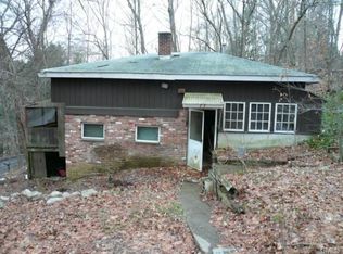 77 Alpine Dr, Sandy Hook, CT 06482