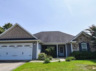 494 Hogart St, Raeford, NC 28376