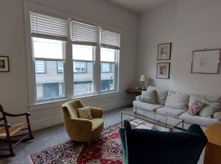 139 N 4th St APT B, Steubenville, OH 43952