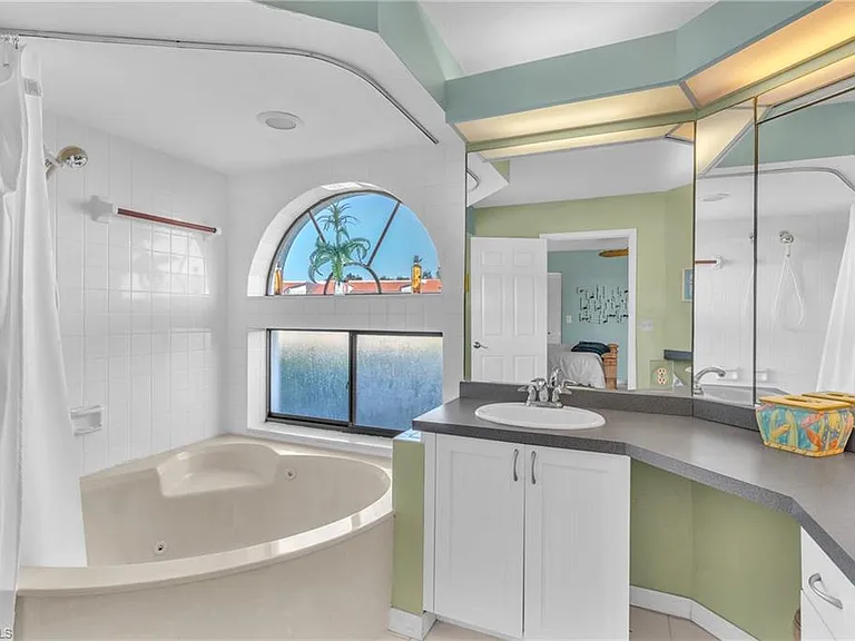 601 Beachwalk Cir #101 — Photo 15
