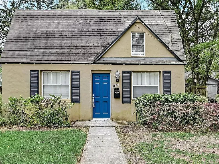 3884 Valencia Rd — Photo 1