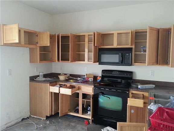 3rd image of 5022 Tuscany Ln