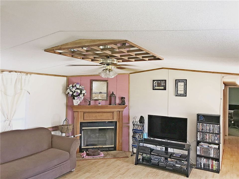 1st image of 1012 Cherry Dr