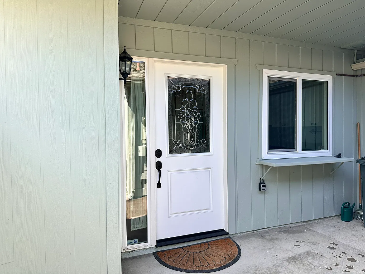 2 bed, 1.5 bath, 1032 sqft, $4,100 — Photo 1