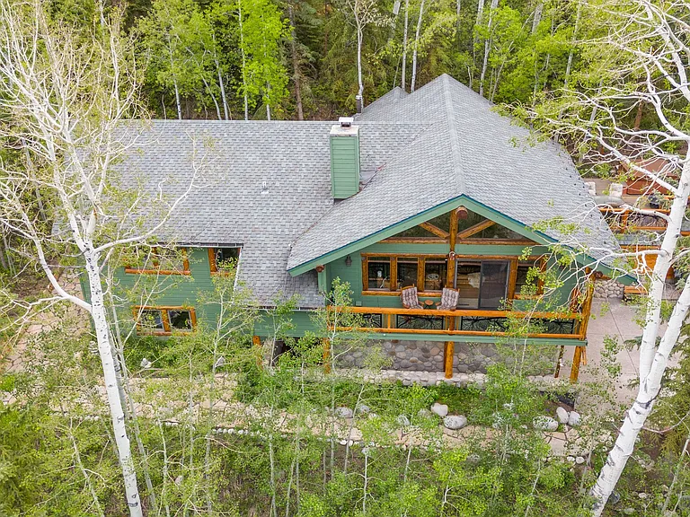 818 Faraway Rd — Photo 1