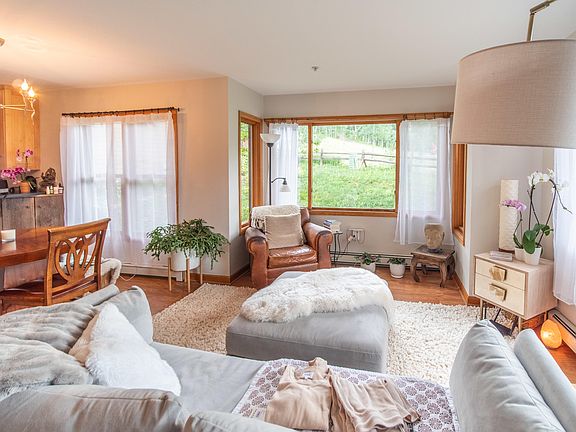 2nd image of 116 Campbell Pl #8