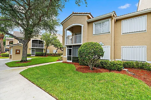 272 Village Blvd Photo 1