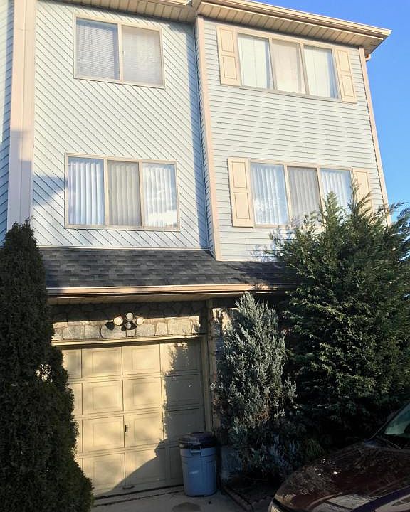 1st image of 267 Candon Ave