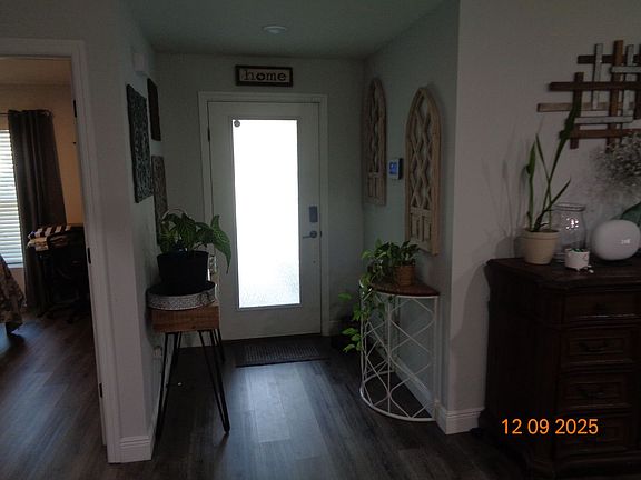4th image of 2380 8th Ave