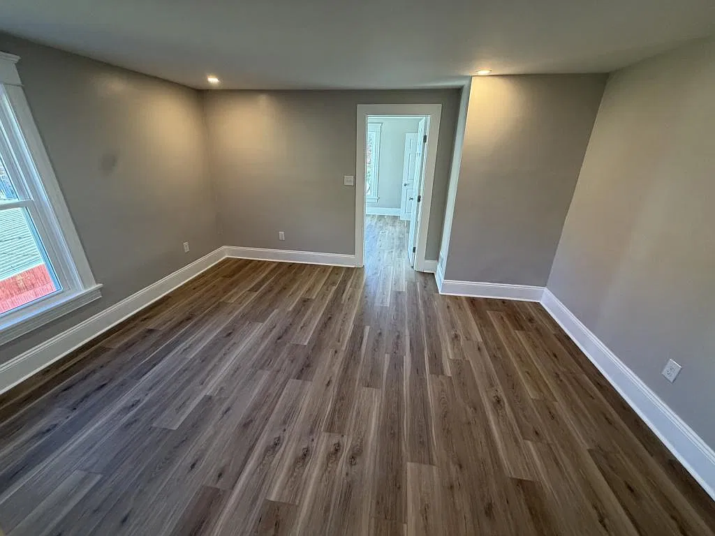 4 Mechanic St — Photo 3