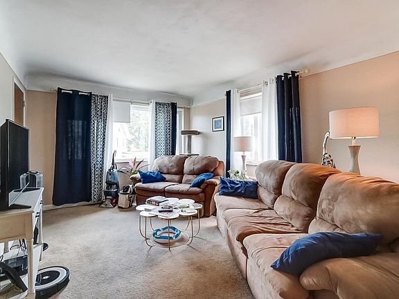 3rd image of 2559 Marsh Ave #1 & 4