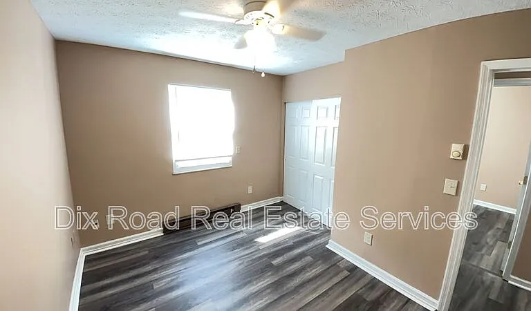 1107 Hunt Ave — Photo 16