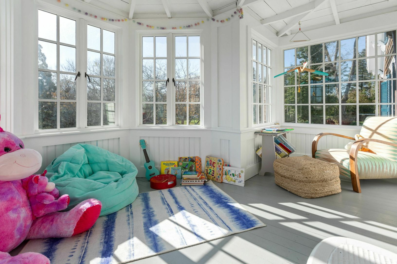  Sun room