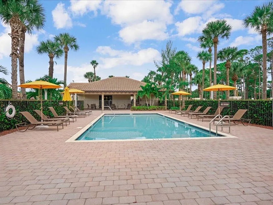 6021 Night Heron Ct