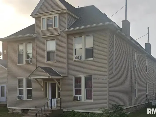 910 W 3rd St #912, Davenport, IA 52802