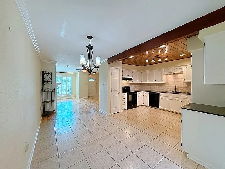 9925 Jefferson Hwy — Photo 8