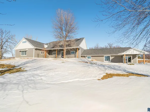 24876 466th Ave, Colton, SD 57018
