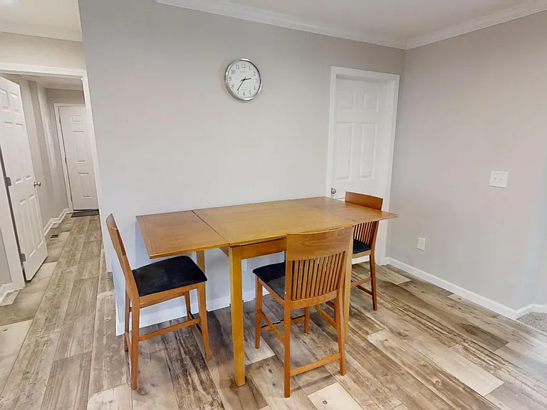 690 Hemlock Loop — Photo 10