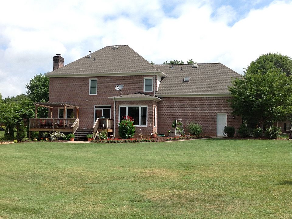 2nd image of 11420 Glen Iris Ln