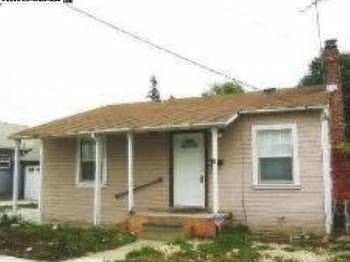 2nd image of 393 Willow Ave