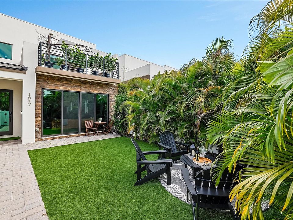 1st image of 1610 SW 4th Avenue #1610