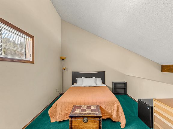 3rd image of 2600 N Valley View Rd Unit 111