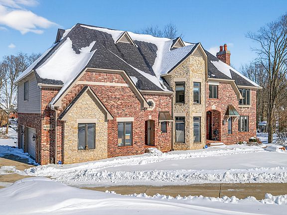 3rd image of 6460 Deerfield Dr