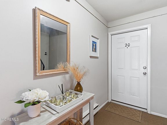 4th image of 200 Portland Road #E20
