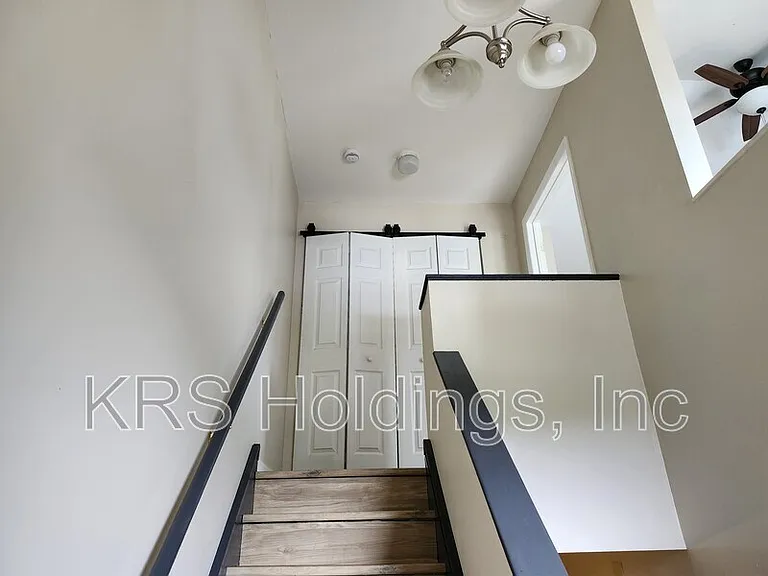 1305 Bradley Dr — Photo 14