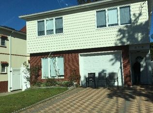332 Naughton Ave, Staten Island, NY 10305