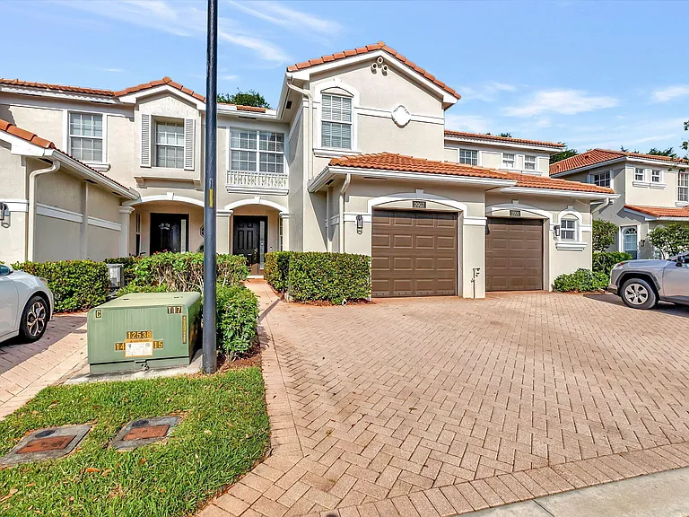 16089 Poppy Seed Cir #2007 — Photo 4