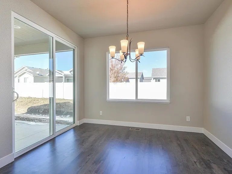 1618 Tundra Ave — Photo 7