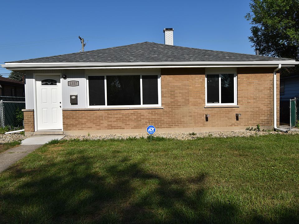 1st image of 1357 Greenbay Ave