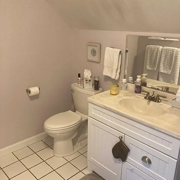 110 Maple Pl #8 — Photo 13