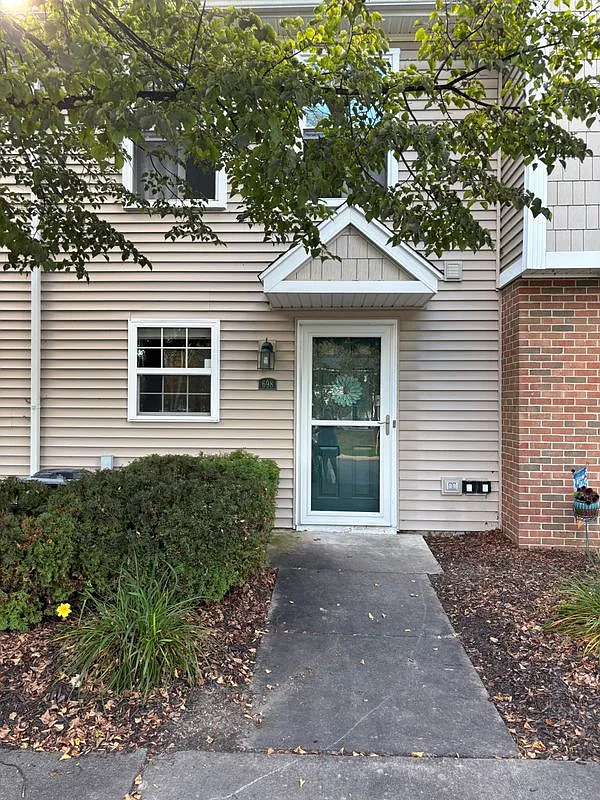 2 bed, 2.0 bath, 1152 sqft, $1,850 — Photo 1