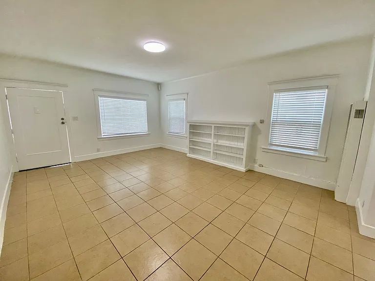 2919 Van Buren Pl — Photo 9