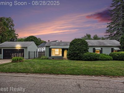 2546 Woodbine Dr, Waterford, MI, 48328