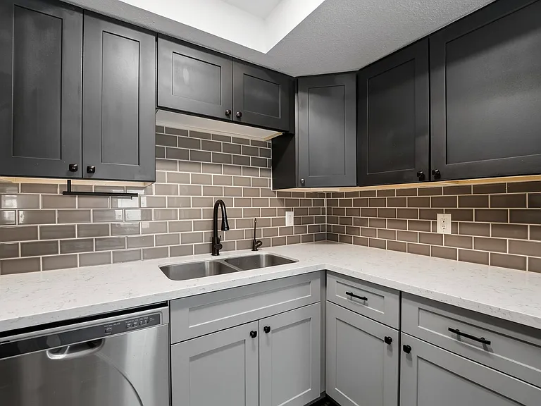 2040 S Longmore #47 — Photo 12