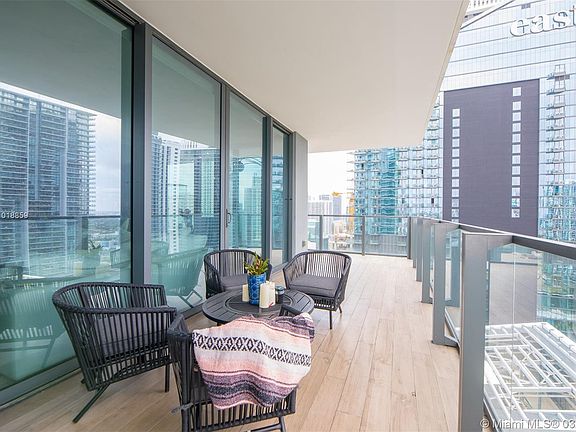 5th image of 68 SE 6th St APT 2602