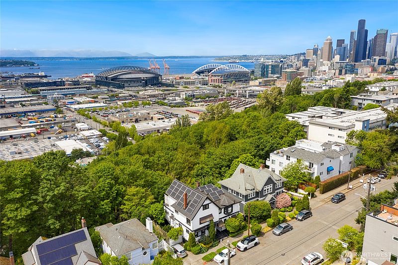 4th image of 1745 12th Avenue S #1 - 4