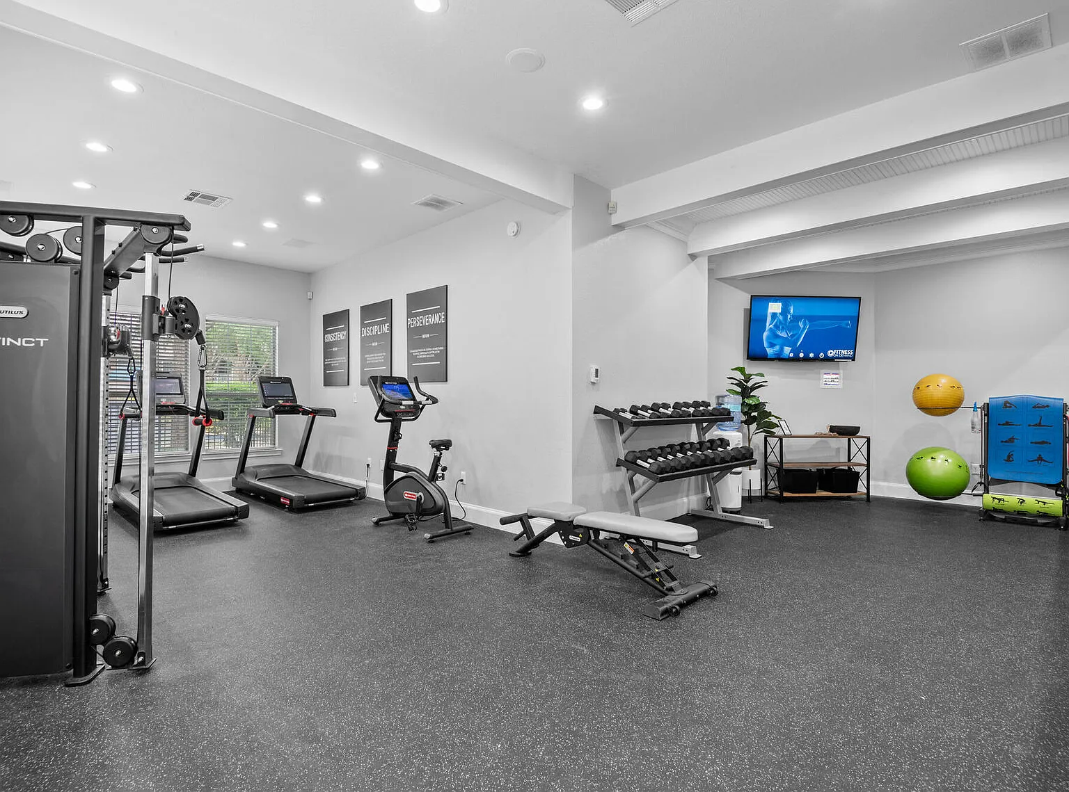 The Point at Deerfield Apartments — Photo 4