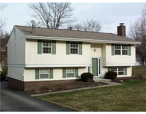 465 Oaklawn Dr photo 1