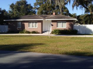 723 N Rockingham Ave, Tavares, FL 32778