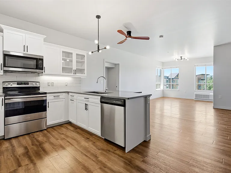 100 Woodlands Way #S404 — Photo 2