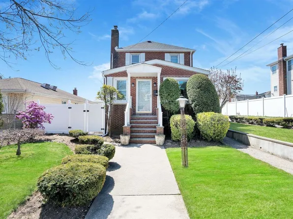 849 Second Avenue, Franklin Square, NY 11010