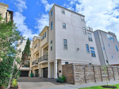 1226 W Bell St #C, Houston, TX, 77019