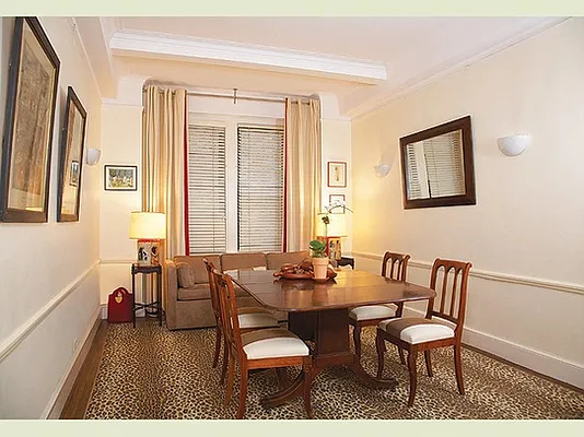 Sold by Stribling | media 10