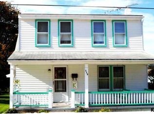 115 S Orange St, New Oxford, PA 17350