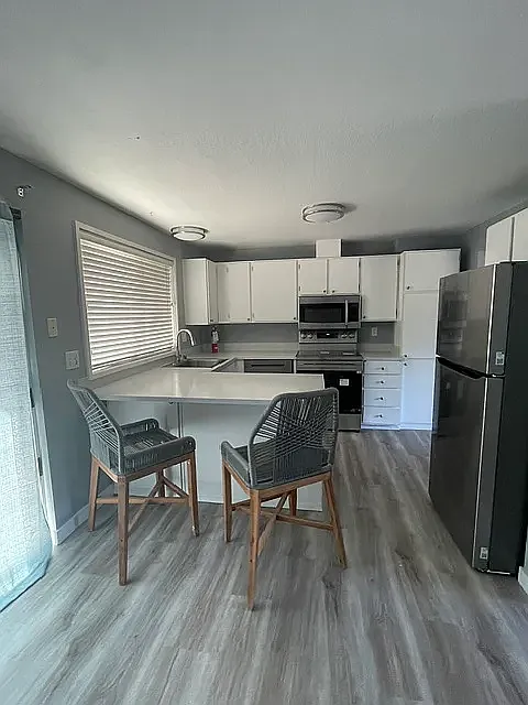 1 bed, 500 sqft, $1,350 — Photo 3