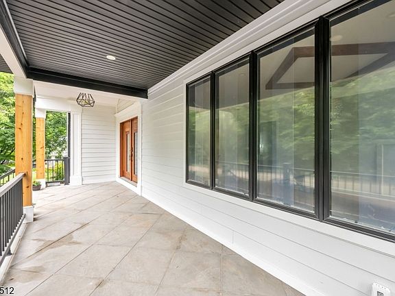 3rd image of 455 Sunset Ave